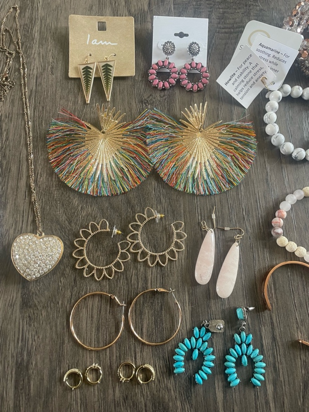 20 Piece Lot of Womens Jewelry Earrings Necklaces Bracelets Malas